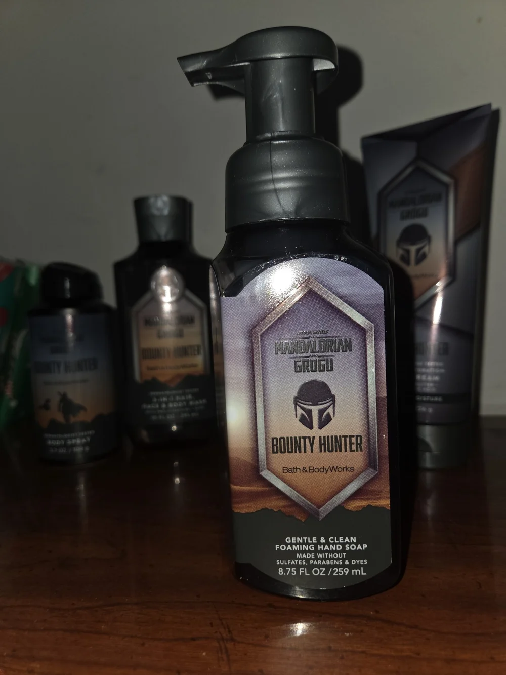 Bath & Body Works The Mandalorian Grogu Bounty Hunter Men’s Grooming 5 Pc Set